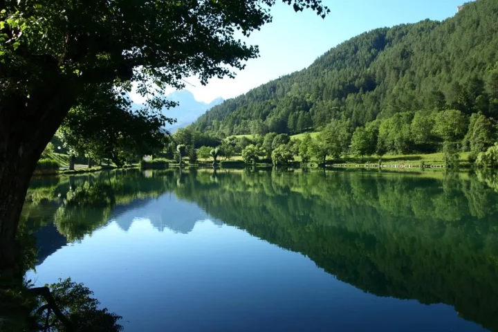 06 lac du lauzet en ete