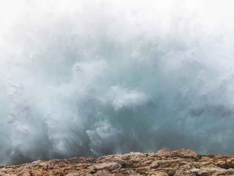 Mur d’eau, Pays basque. Photographie de Nicolas Hodée