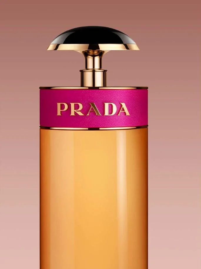 Flacon de parfum, packshot retouché